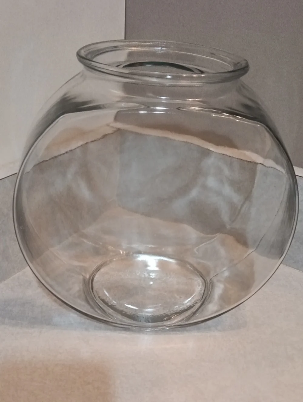 Clear Glass Round Fishbowl Vase - Transparent Home Accent